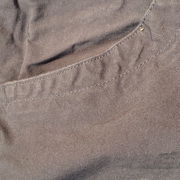 DELUTH TRADING COMPANY WOMEN'S DRY ON THE FLY GRAY  SKORTS. SIZE 12 - Picture 4 of 9